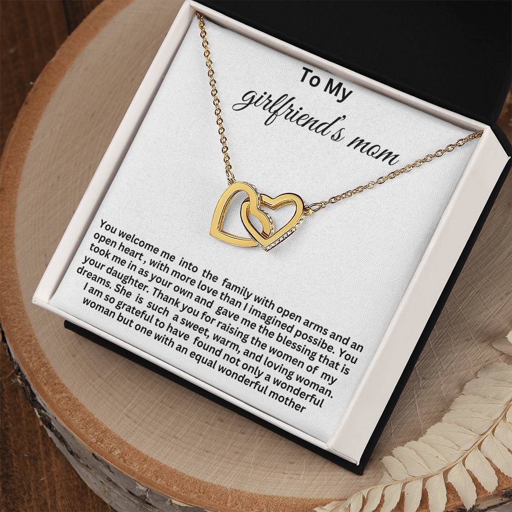 To girlfriend's mom heart necklace