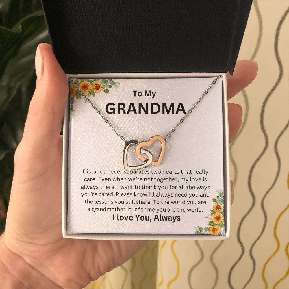 To My  Grandma Interlock Heart Necklace