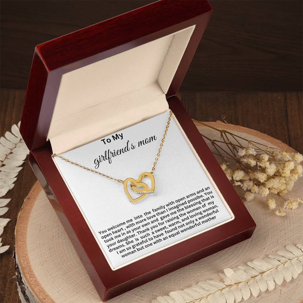 To girlfriend's mom heart necklace